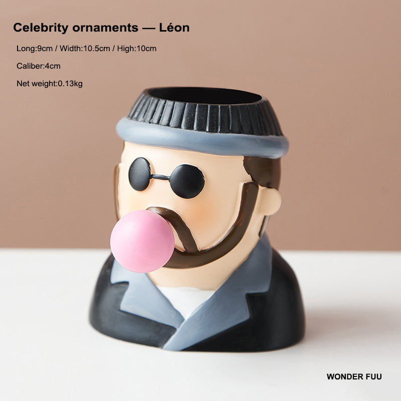 Pen holders: Mona Lisa, Einstein, Newton, Van Gogh/Wonderfuu