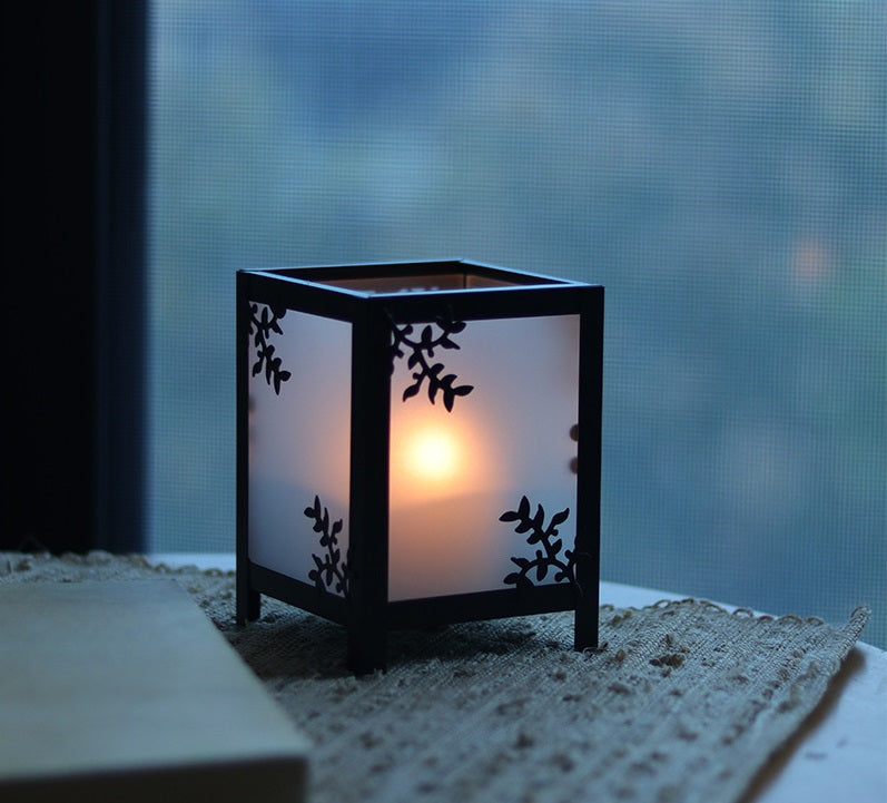 Wind lanterns of Chinese style with electronic candle/Wonderfuu